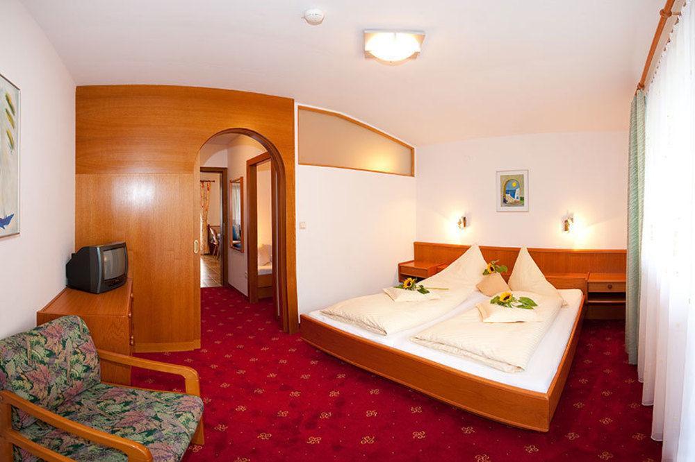 Fruehstueckshotel Birkenhof Раурис Экстерьер фото